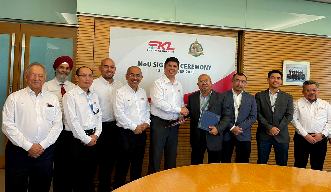 On 15th December 2023, Sungai Klang Link signed an MoU with MTD Construction to construct the 53-km highway along Sungai Klang.