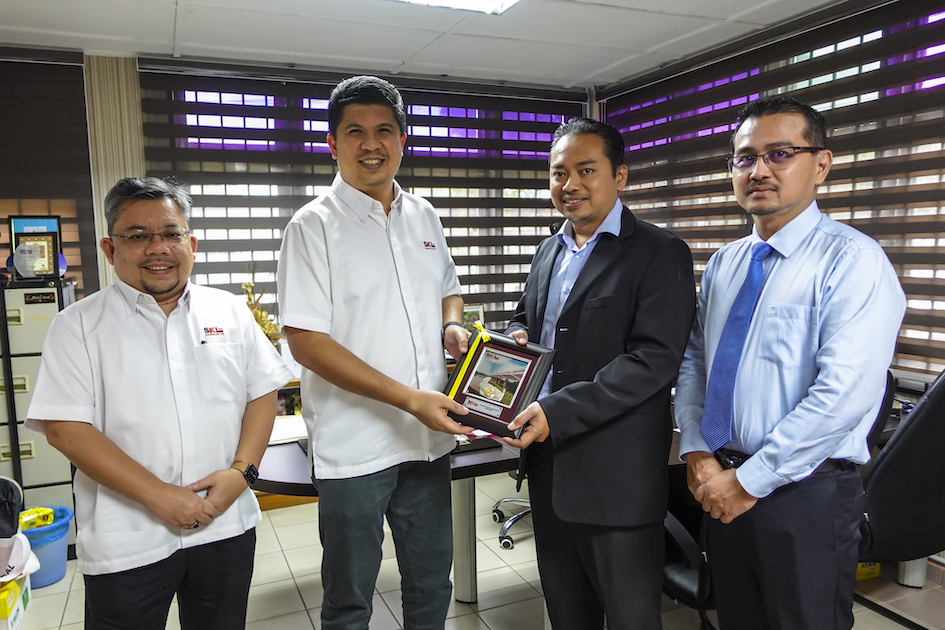CSR efforts by SKL in contributing to students.